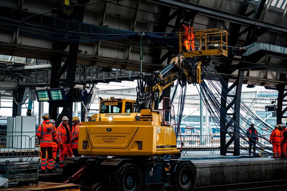 fitness equipment transport logistics coordination