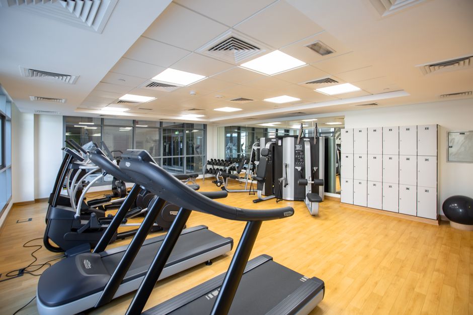 hotel spa fitness gym equipment hygiene cleaning
