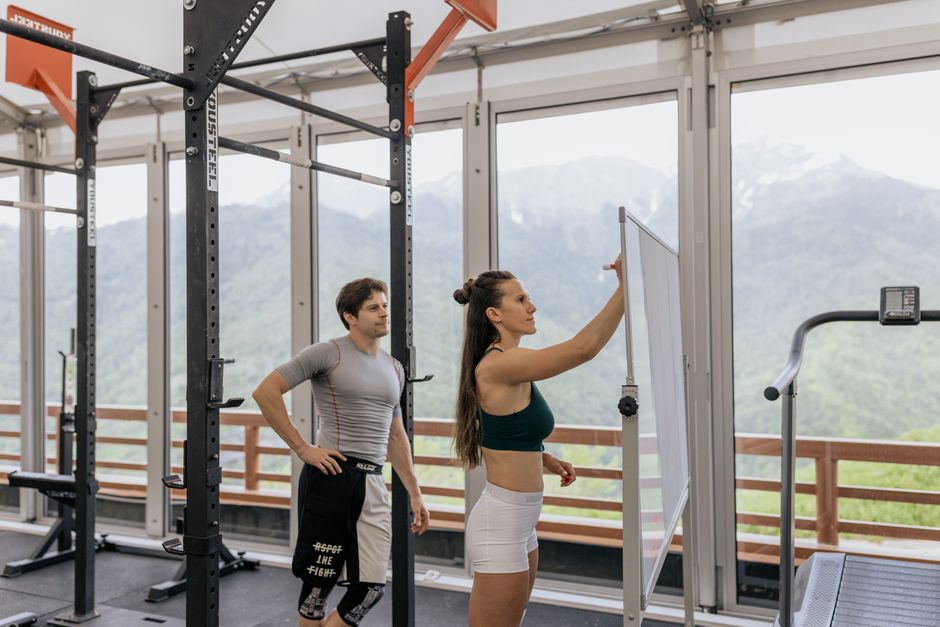personal trainer sales conversation gym whiteboard