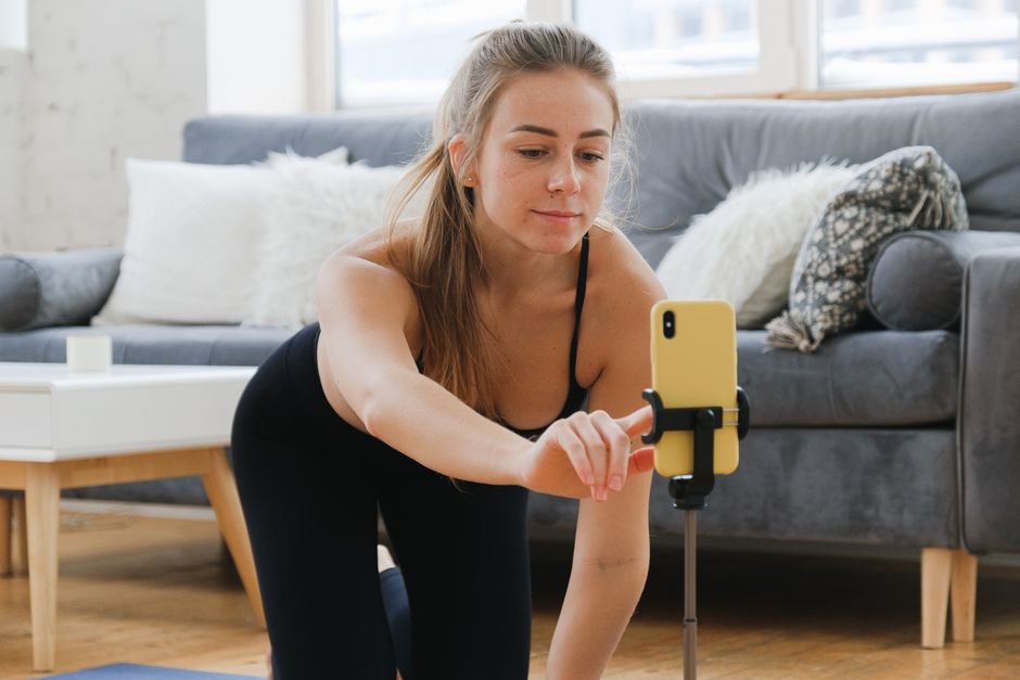 personal trainer content creation smartphone